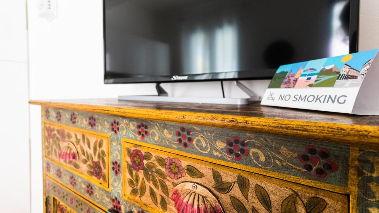 Italianway - Ottoventi Apartments ランペドゥーザ エクステリア 写真